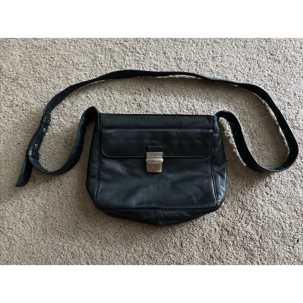 Perlina Black Leather Shoulder Bag